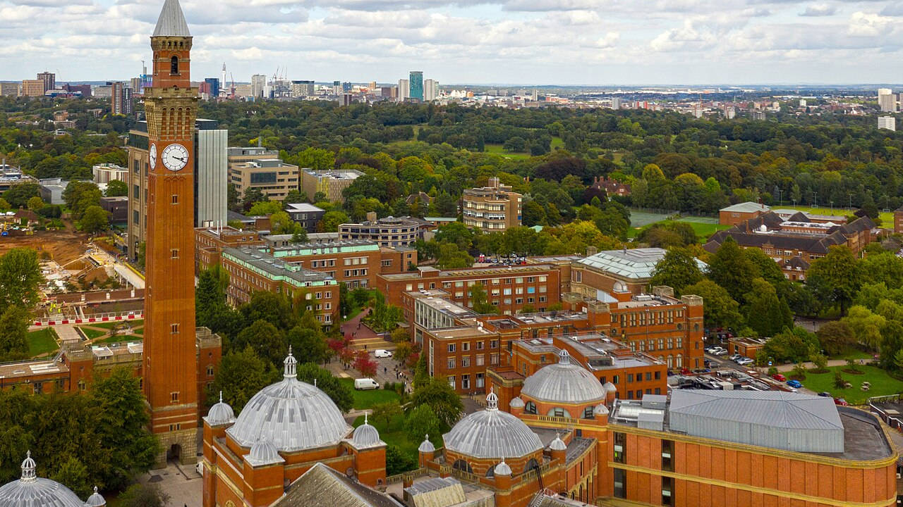 Birmingham University weakens restrictions on investing in arms companies020 Birmingham University weakens restrictions on investing in arms companies