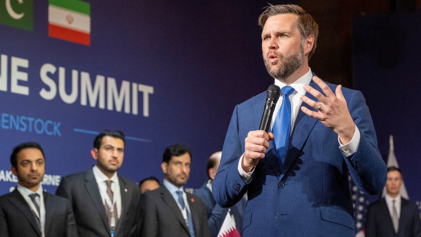 US hopes to turn over new leaf with Iran but Trump threatens to resume bombing020 US hopes to turn over new leaf with Iran but Trump threatens to resume bombing