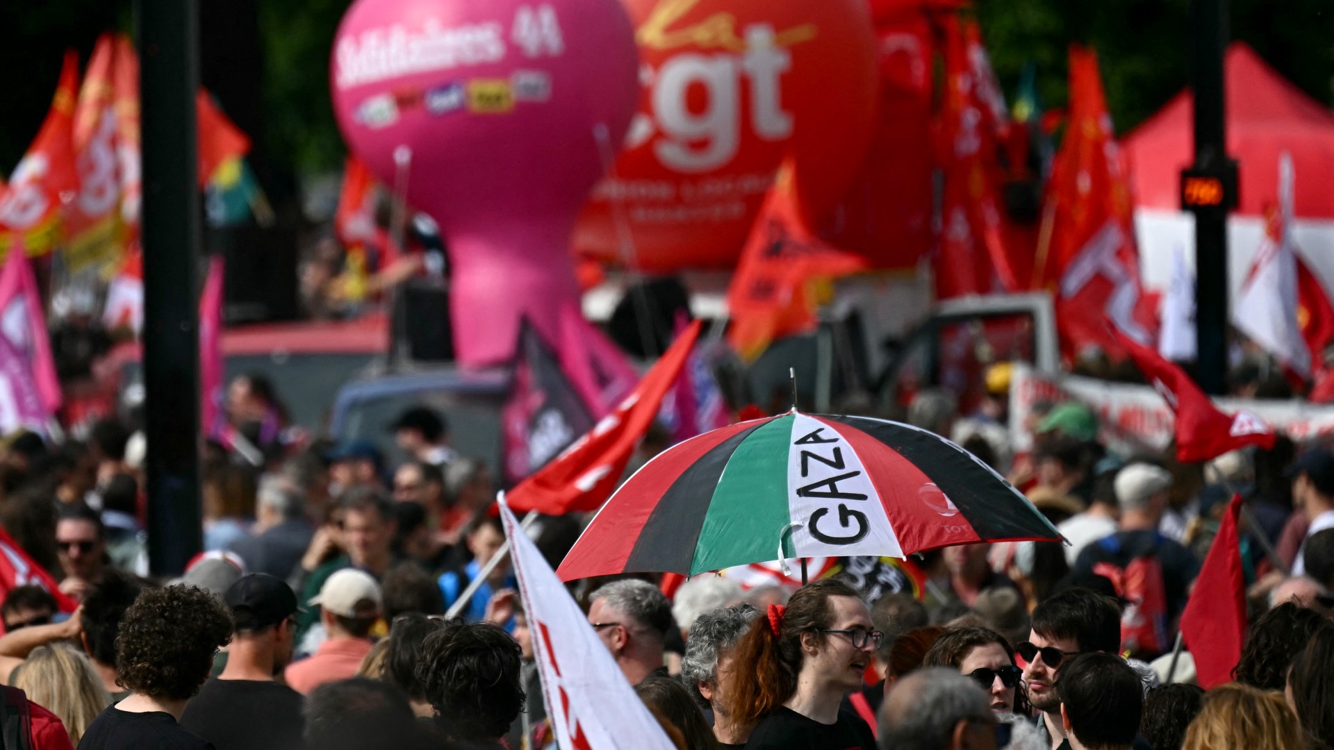 French teacher suspended over minutes silence tribute to Palestinians in Gaza020 French teacher suspended over minutes silence tribute to Palestinians in Gaza