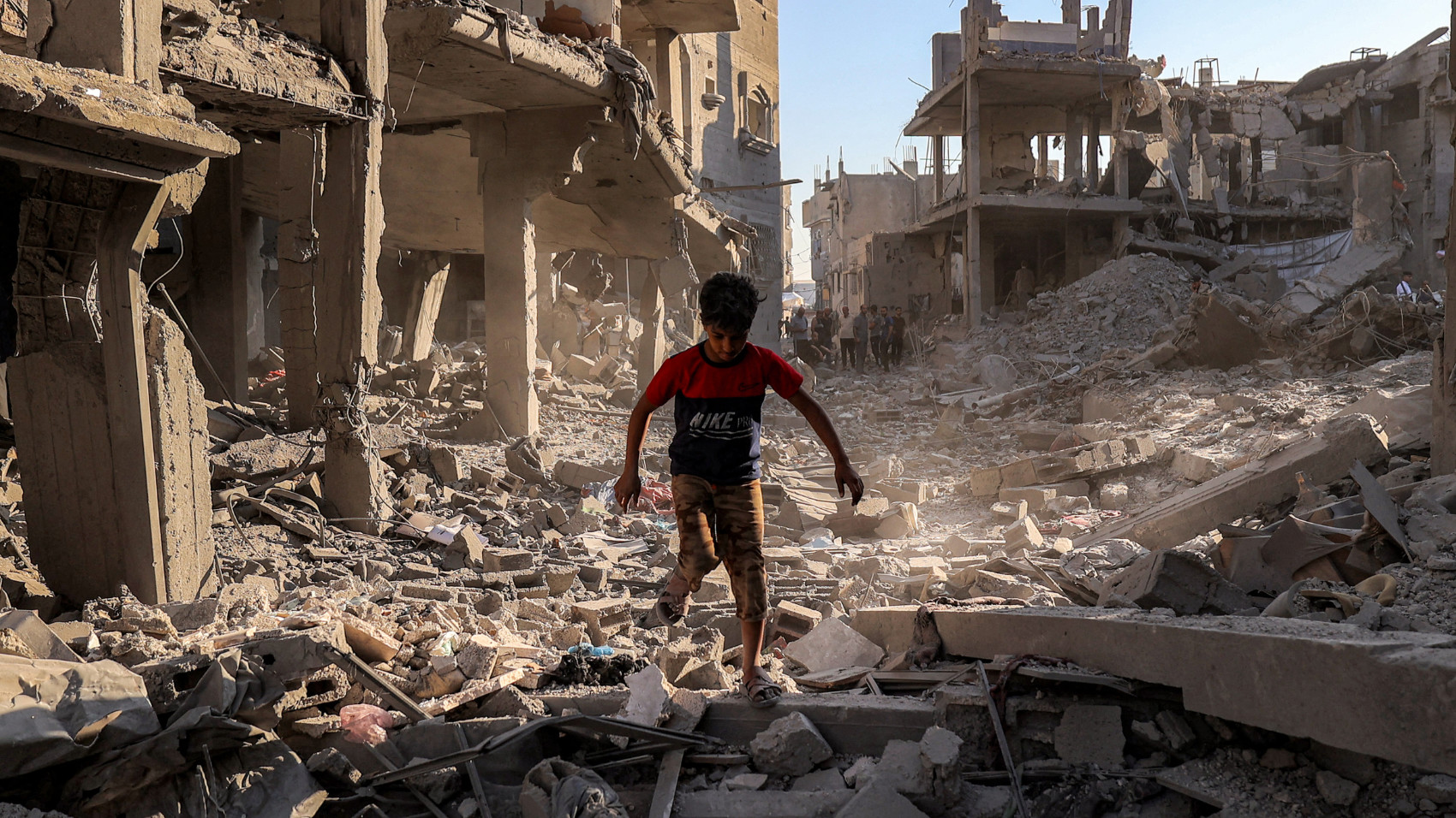 Thousands of Palestinians buried under rubble in Gaza may never be identified says Red Cross020 Thousands of Palestinians buried under rubble in Gaza may never be identified says Red Cross