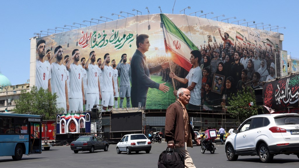 US strikes hit Iran for a third night killing three people020 US strikes hit Iran for a third night killing three people