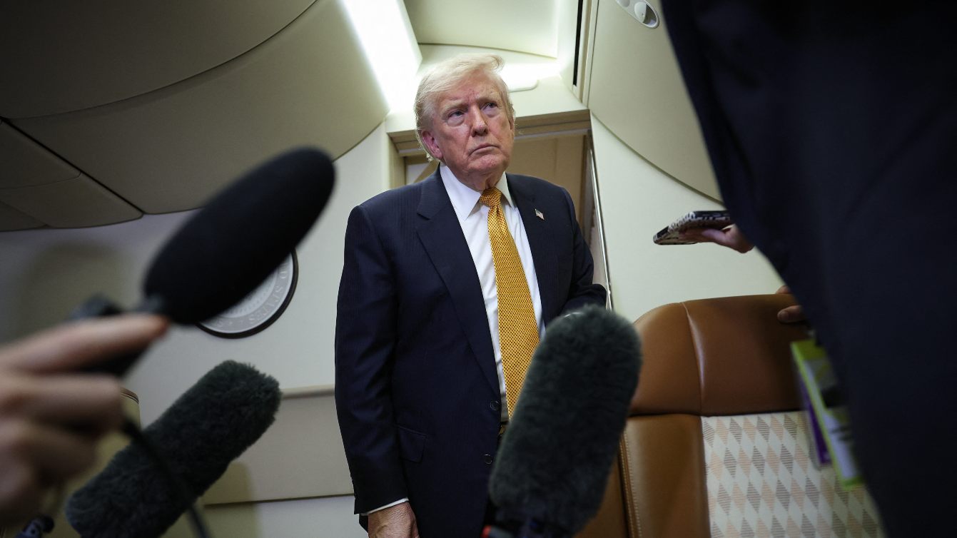 Trump says US ready to destroy Iran after Israeli intelligence warns of assassination plot020 Trump says US ready to destroy Iran after Israeli intelligence warns of assassination plot