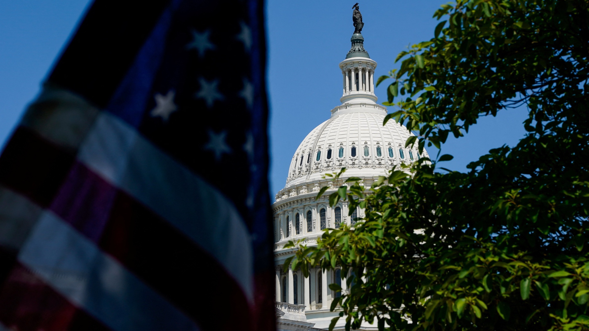 US Green Card applicants who benefit economy may be exempt from new policy020 US Green Card applicants who benefit economy may be exempt from new policy