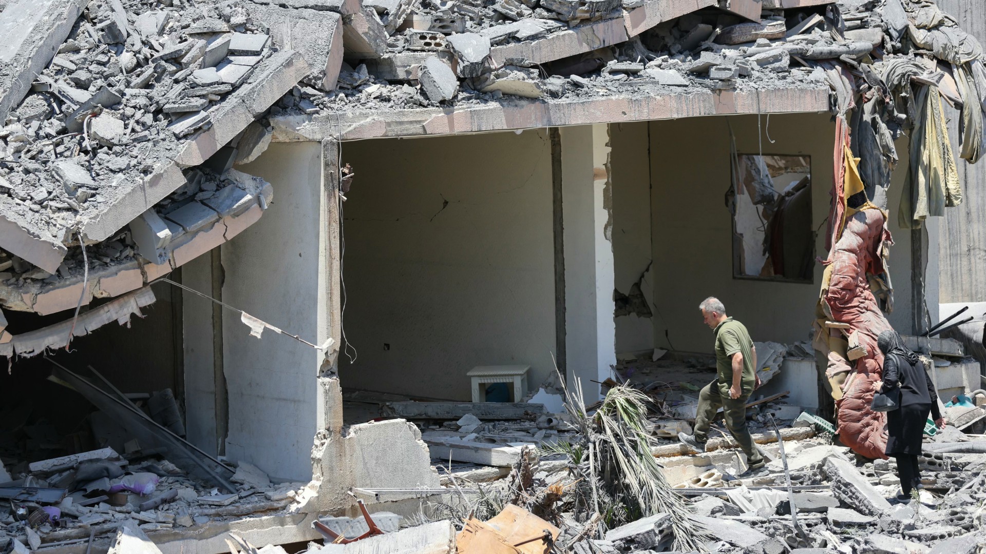 Israel kills dozens in Lebanon as minister calls to open the gates of hell