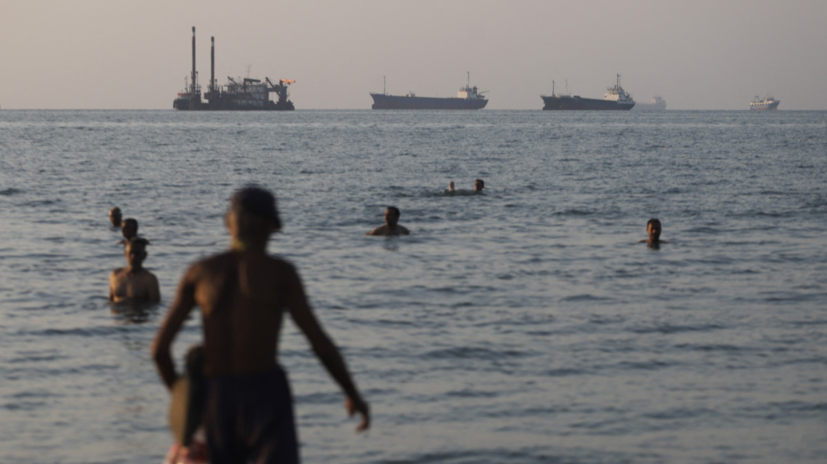 US officials say Hormuz oil flows reaching half of prewar levels020 US officials say Hormuz oil flows reaching half of prewar levels