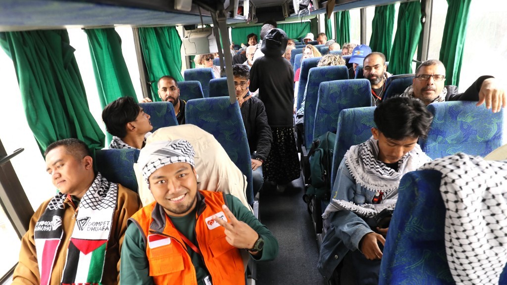 Eastern Libyan government releases Gaza convoy activists after month of imprisonment