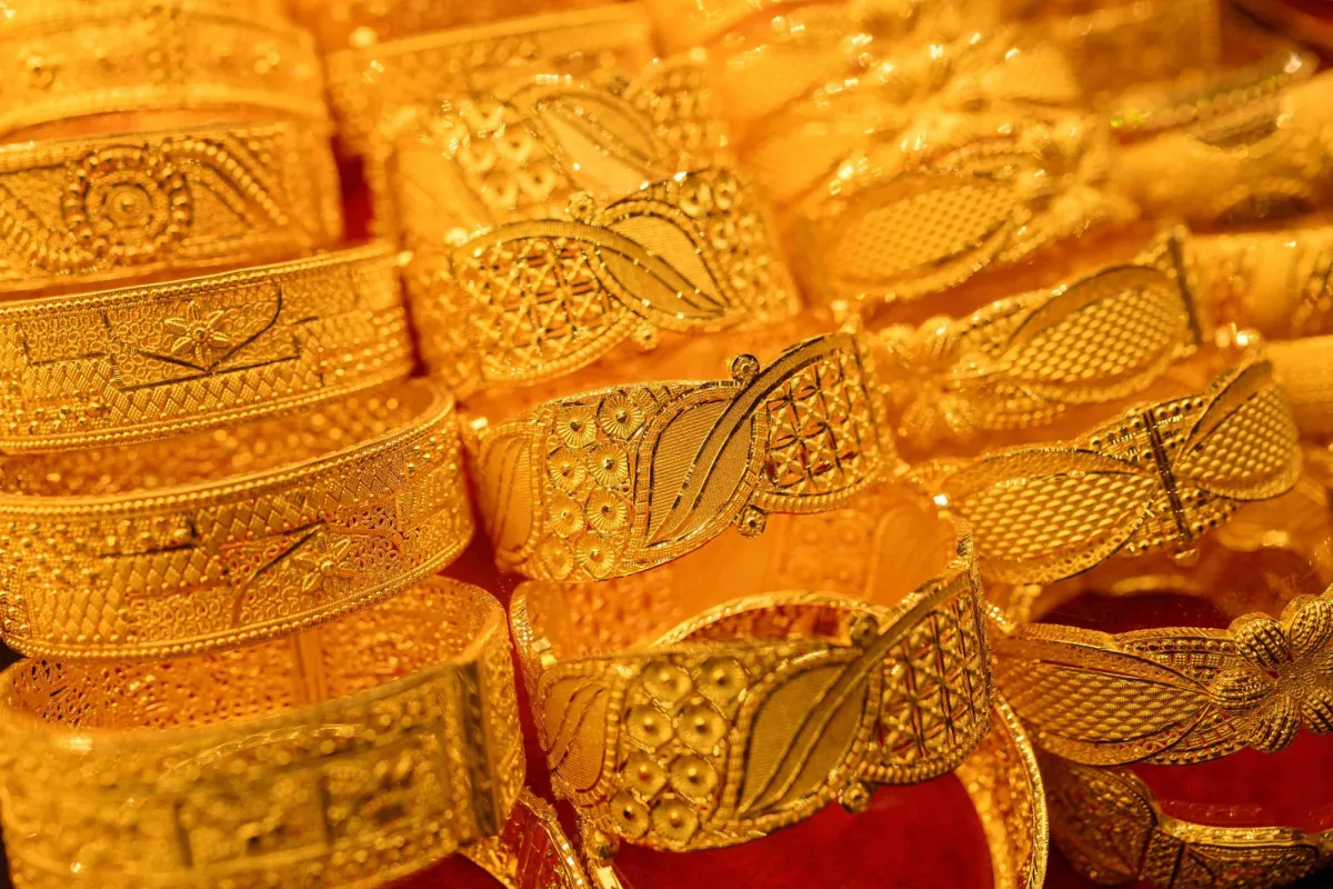 Gold Falls as Renewed Middle East Tensions Fuel Inflation Fears020 Gold Falls as Renewed Middle East Tensions Fuel Inflation Fears