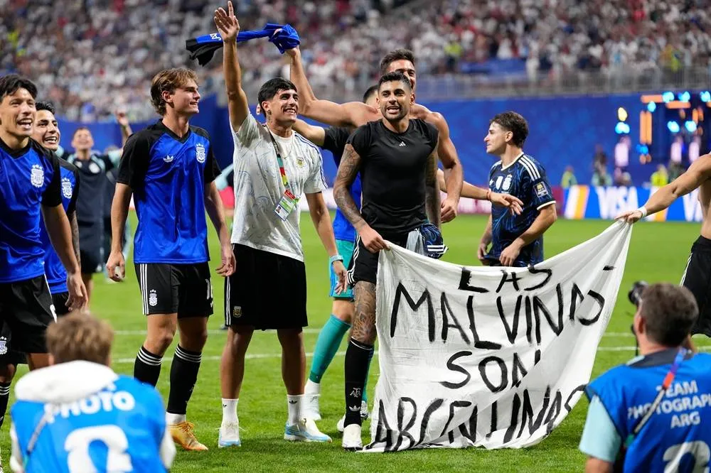 Argentina Await FIFA Decision Over Displaying World Cup Falklands Banner
