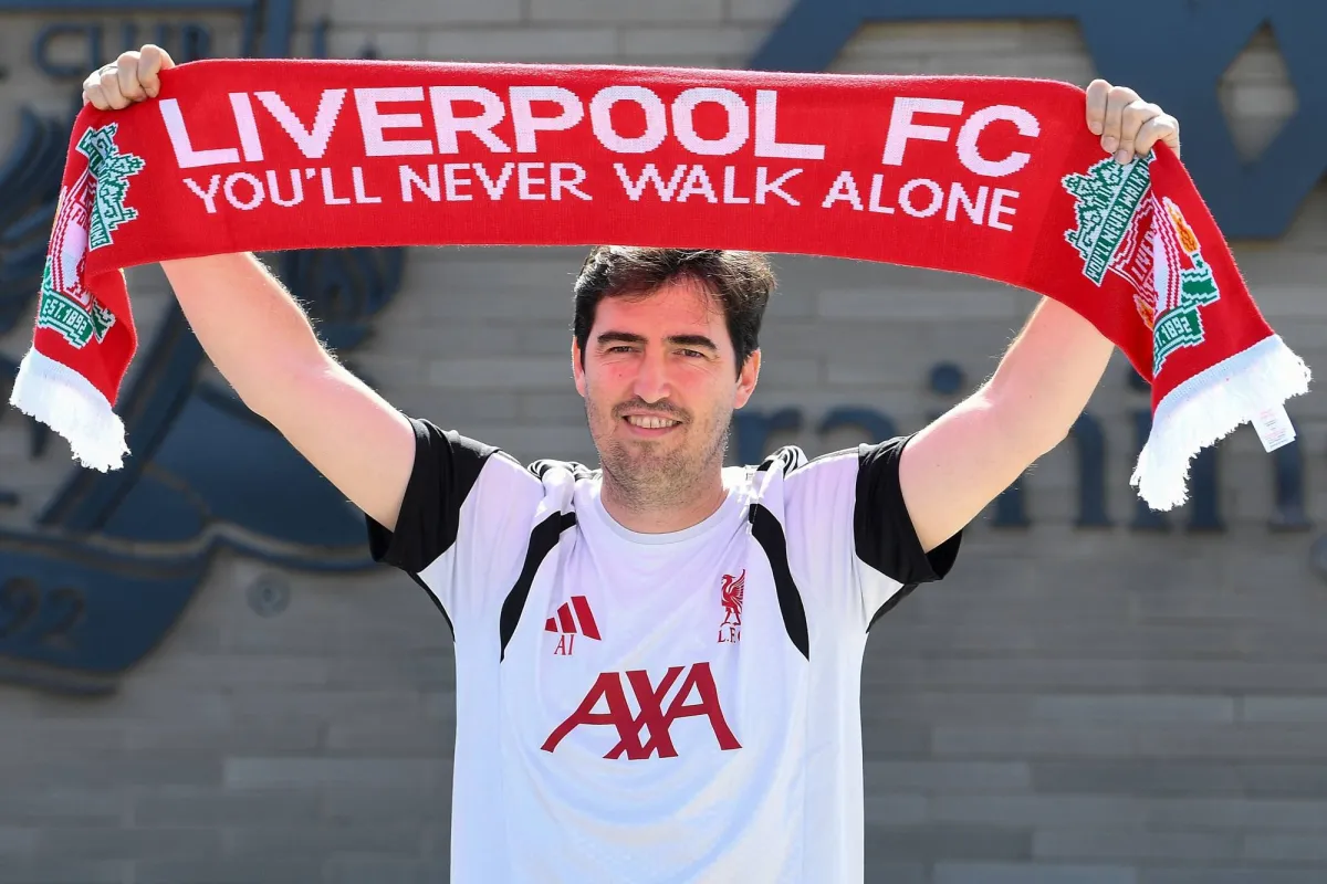Iraola Vows to Remain True to Himself at Liverpool