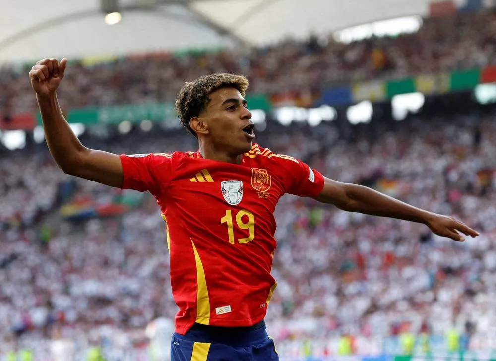 From Rocafonda to the World Cup: Lamine Yamals Meteoric Rise020 From Rocafonda to the World Cup: Lamine Yamals Meteoric Rise