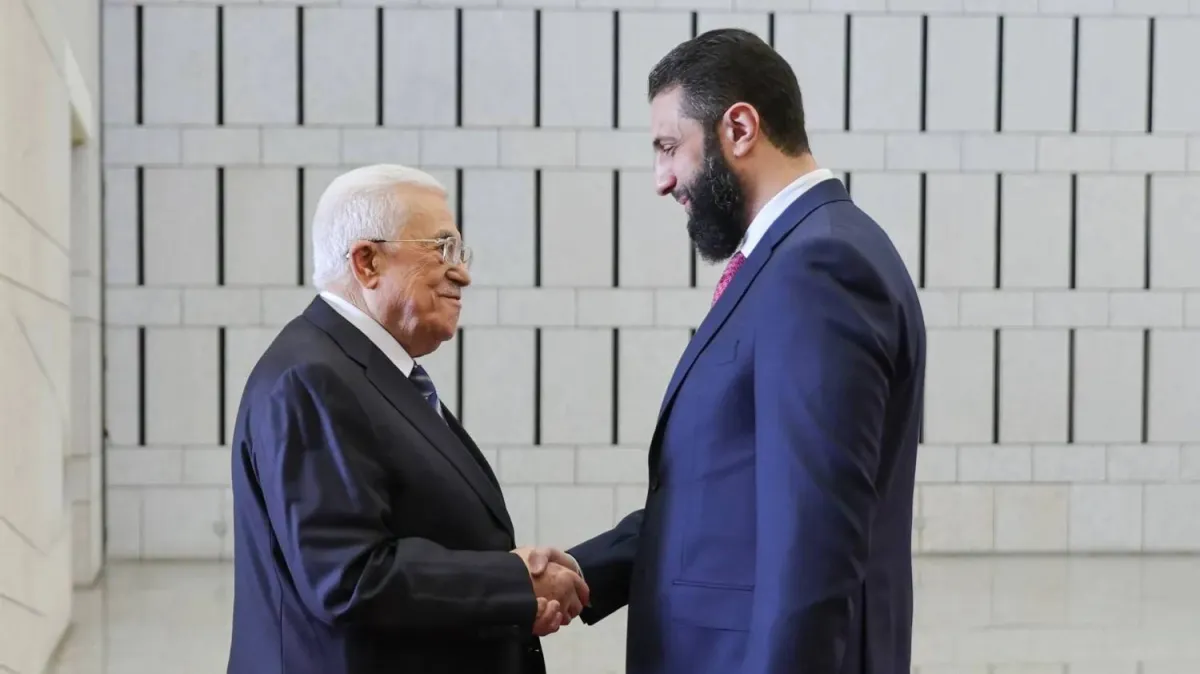 AlSharaa Welcomes Abbas on First Visit to Damascus in 16 Years020 AlSharaa Welcomes Abbas on First Visit to Damascus in 16 Years