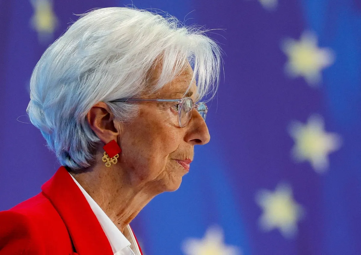 ECBs Lagarde Says 2 Inflation Target in Reach
