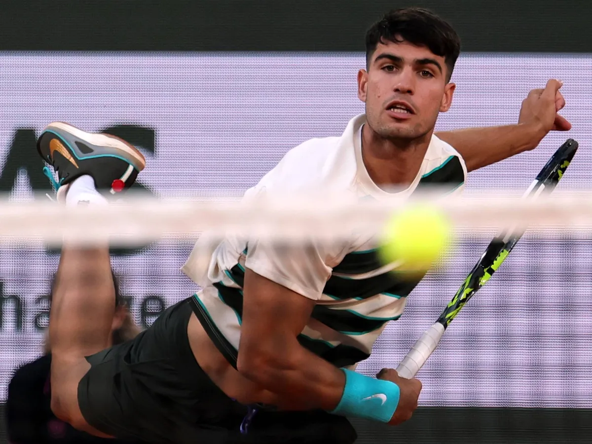Alcaraz Survives after Sabalenka Zheng Shine at Scorching French Open