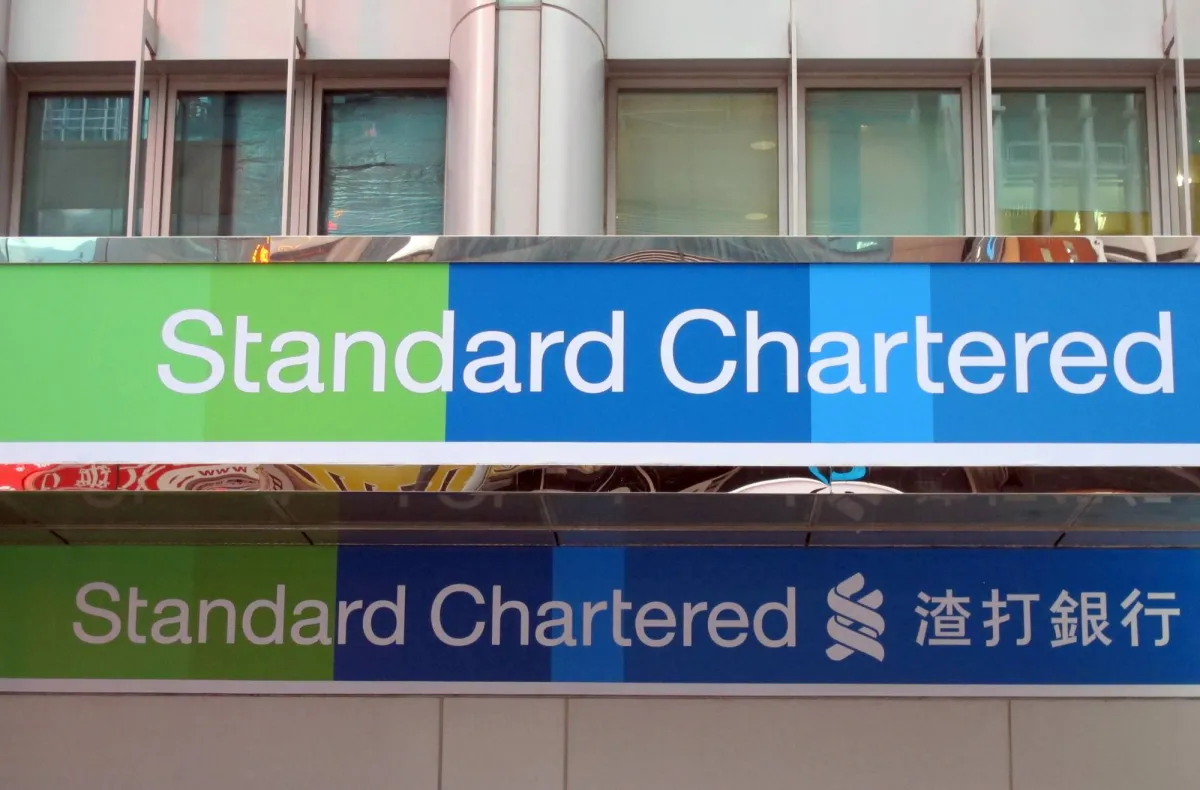 Standard Chartered CEO Seeks to Reassure Staff over AIlinked Job Cuts020 Standard Chartered CEO Seeks to Reassure Staff over AIlinked Job Cuts