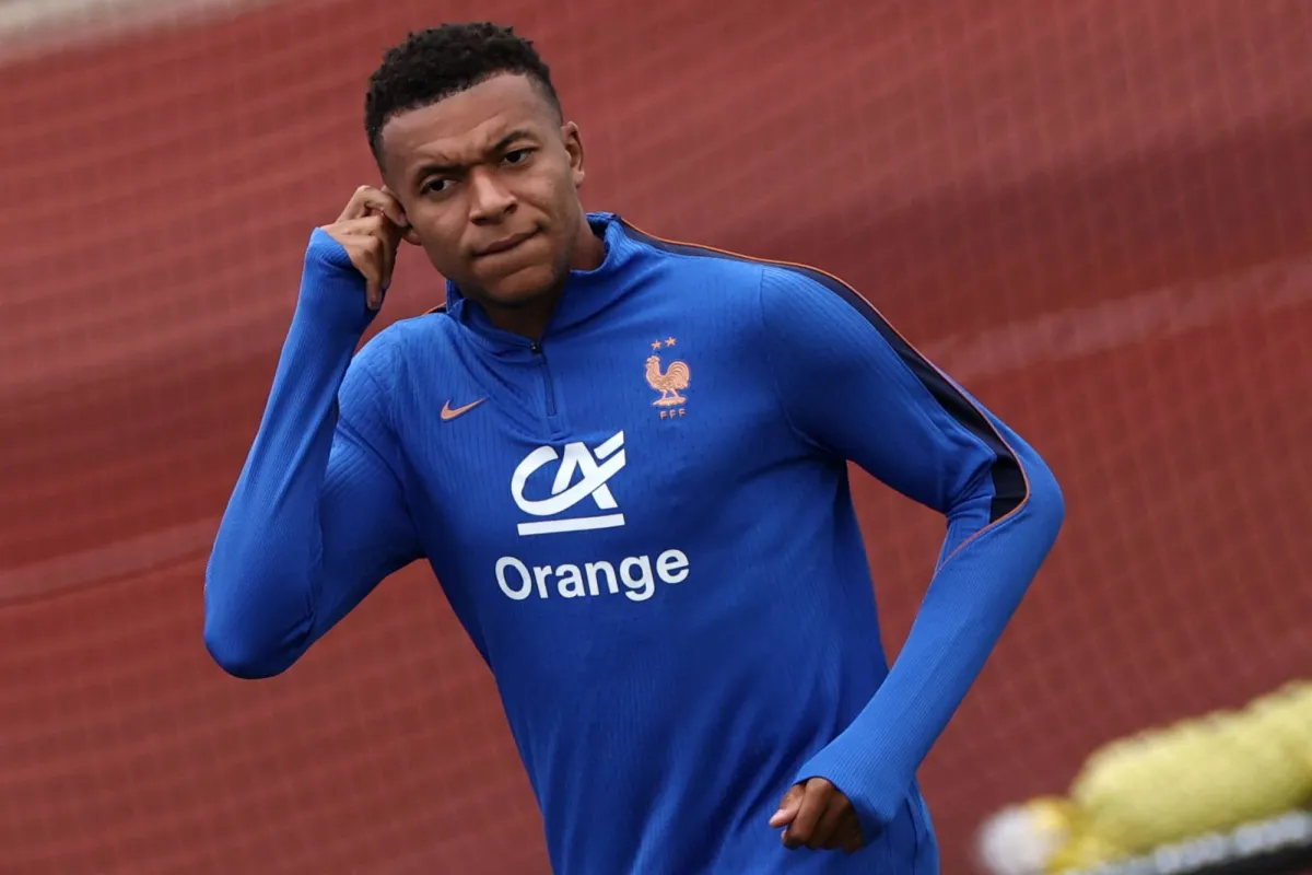 Mbappe Fires Back at Paraguayan Senators Racist Attack After France Victory020 Mbappe Fires Back at Paraguayan Senators Racist Attack After France Victory