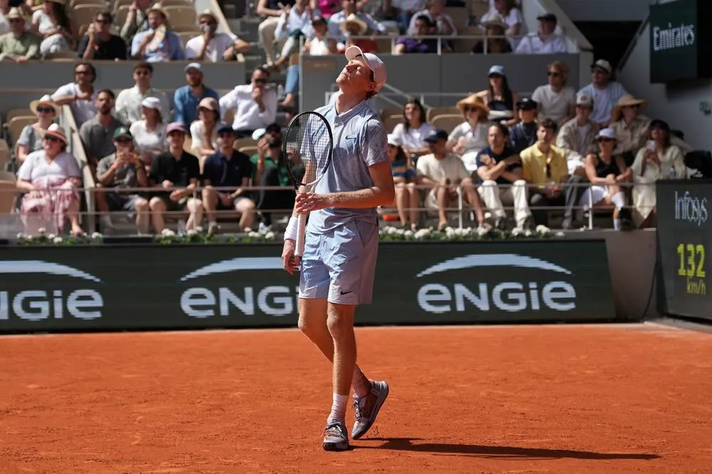 Sinner Struggles with Illness Low Energy as Cerundolo Shocks French Open Favorite in Second Round020 Sinner Struggles with Illness Low Energy as Cerundolo Shocks French Open Favorite in Second Round