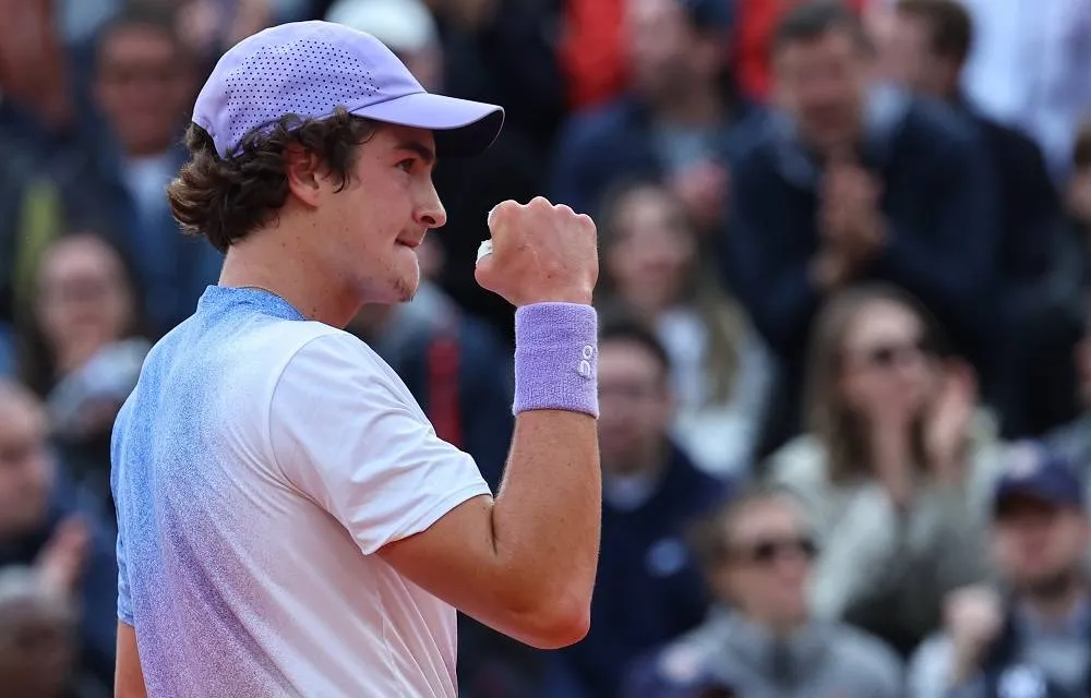 Fonseca Credits Former Champion Kuerten for Brazilian Support at French Open 020 Fonseca Credits Former Champion Kuerten for Brazilian Support at French Open