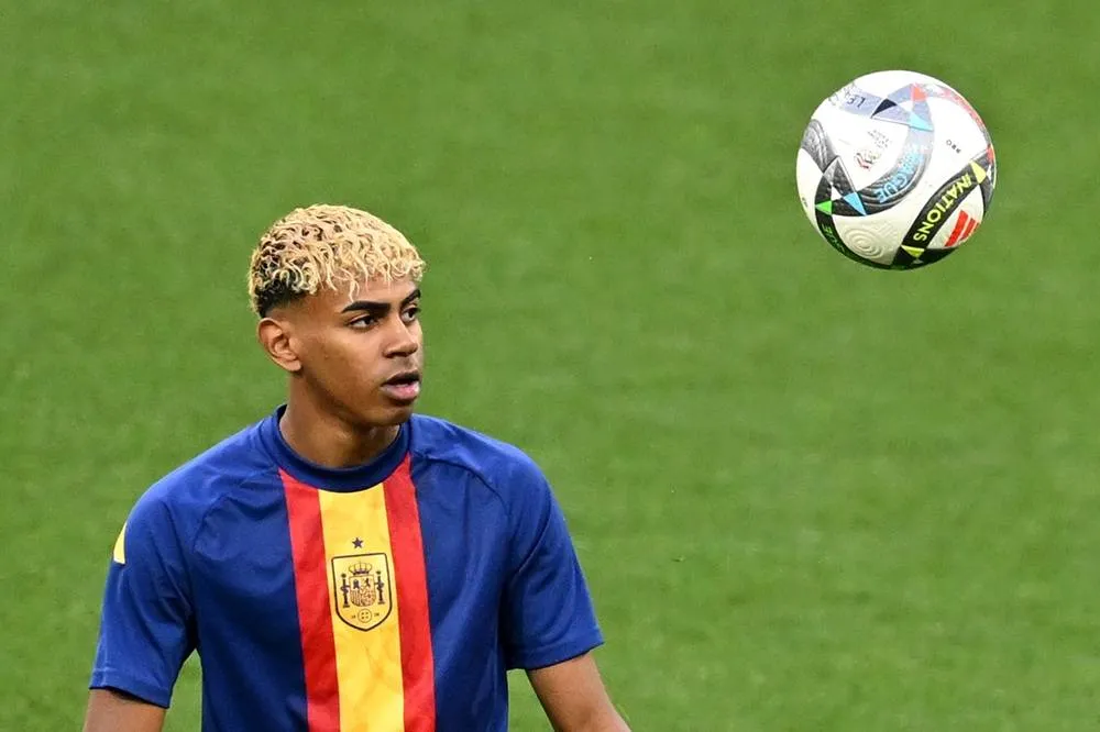 Yamals Spain Dreaming of EuroWorld Cup Double Repeat020 Yamals Spain Dreaming of EuroWorld Cup Double Repeat