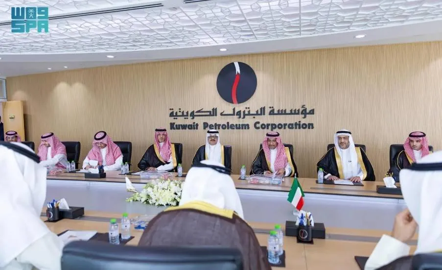 Saudi Industry Minister Discusses Economic Partnership Industrial Integration with Kuwaiti Ministers020 Saudi Industry Minister Discusses Economic Partnership Industrial Integration with Kuwaiti Ministers