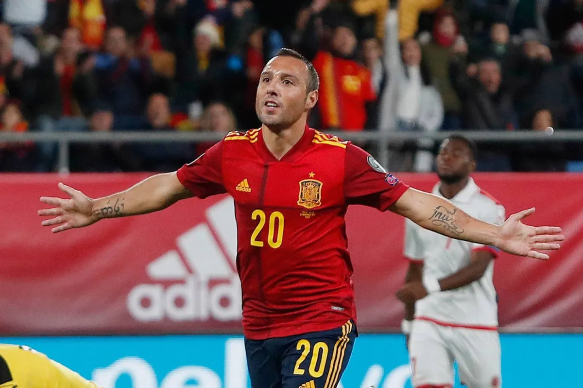 Former Arsenal and Spain Midfielder Cazorla Retires at 41020 Former Arsenal and Spain Midfielder Cazorla Retires at 41