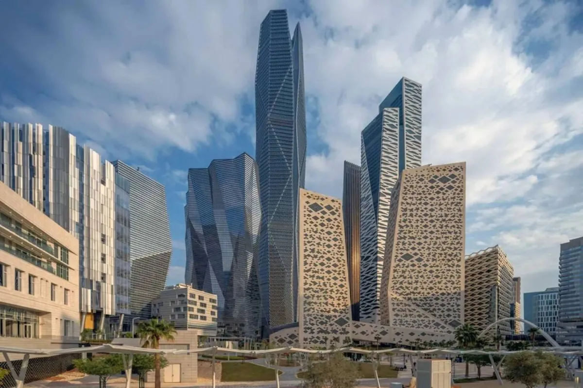 Saudi PIF Operating Profit Doubles Assets Hit 1.21 Trillion020 Saudi PIF Operating Profit Doubles Assets Hit 1.21 Trillion