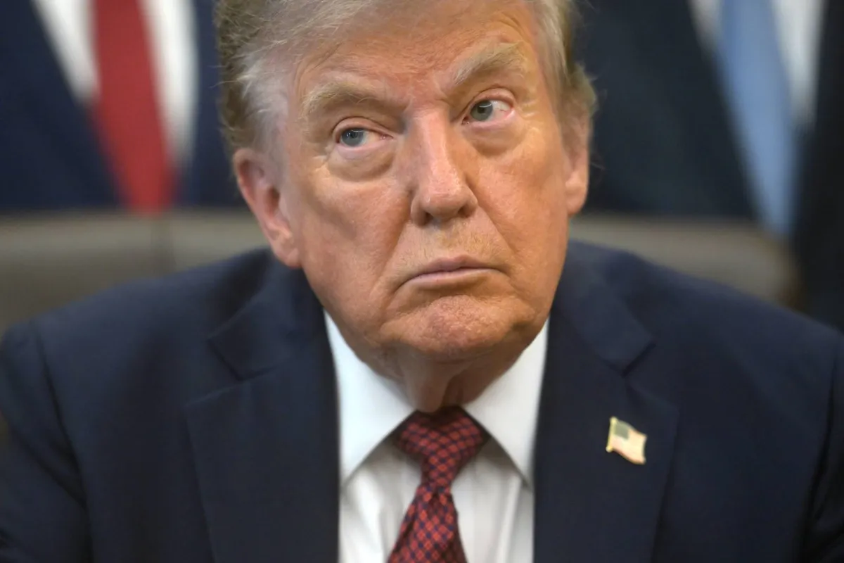 Trump Ignites Controversy: LeBron Might Be Racist Jordan Is Best Player020 Trump Ignites Controversy: LeBron Might Be Racist Jordan Is Best Player