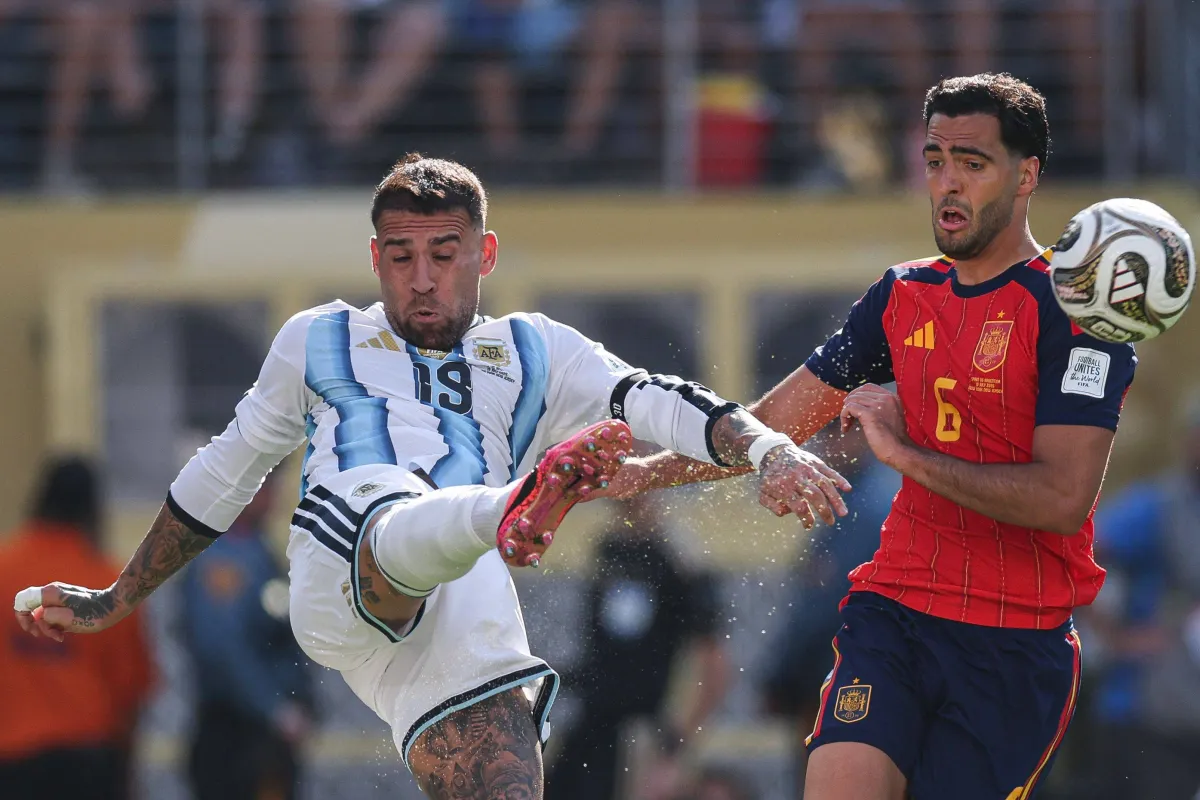 Argentina Defender Otamendi Retires from International Football020 Argentina Defender Otamendi Retires from International Football