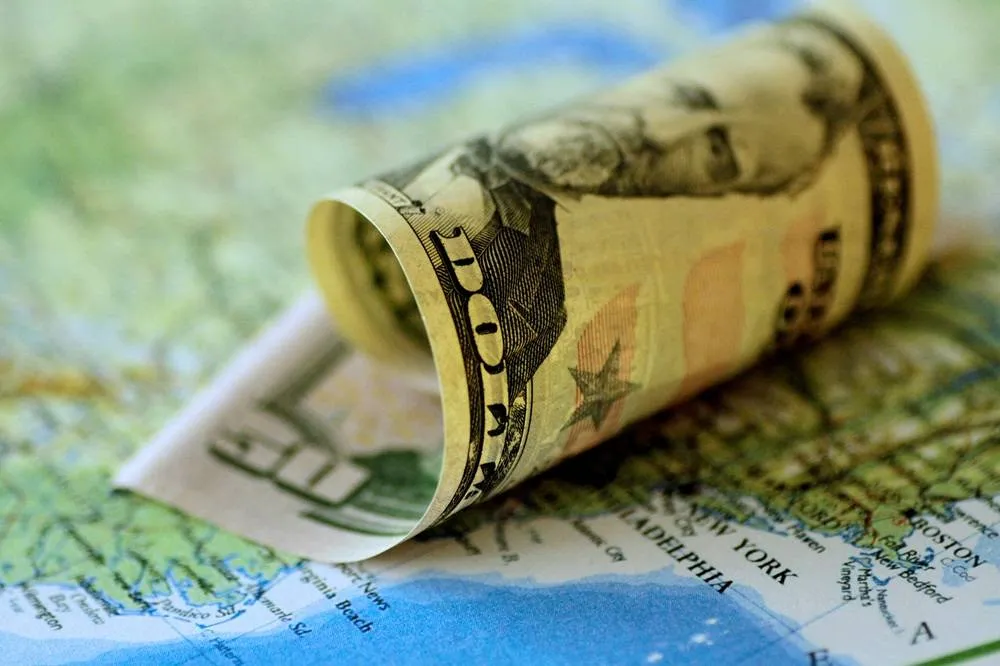 Dollar Gets Yields Boost as Middle East and Trade Wars Raise Inflation Stakes020 Dollar Gets Yields Boost as Middle East and Trade Wars Raise Inflation Stakes