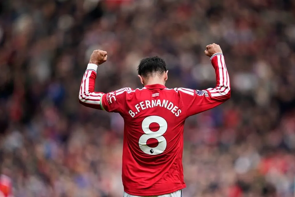 Fernandes Proud to Match Premier League Assists Record020 Fernandes Proud to Match Premier League Assists Record