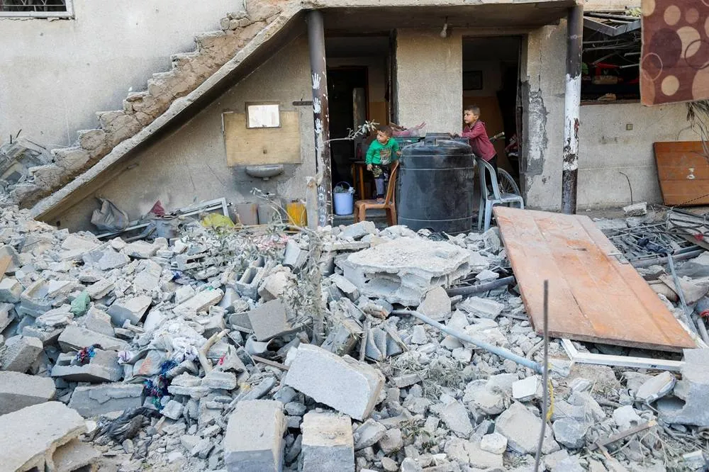 UK Pledges over 5 Million in Aid to Gaza020 UK Pledges over 5 Million in Aid to Gaza