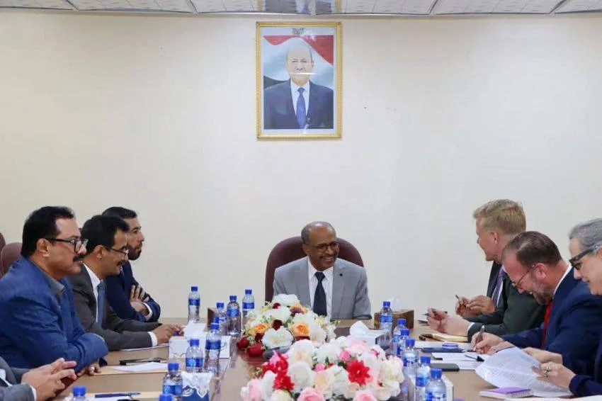 Yemens Oil Minister to Asharq AlAwsat: Security Plan to Counter Houthi Threats