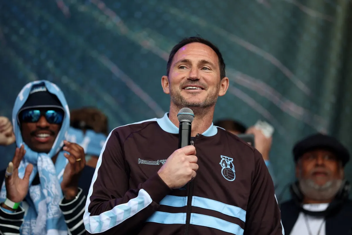 Lampard Lands Englands Manager of the Year Award020 Lampard Lands Englands Manager of the Year Award