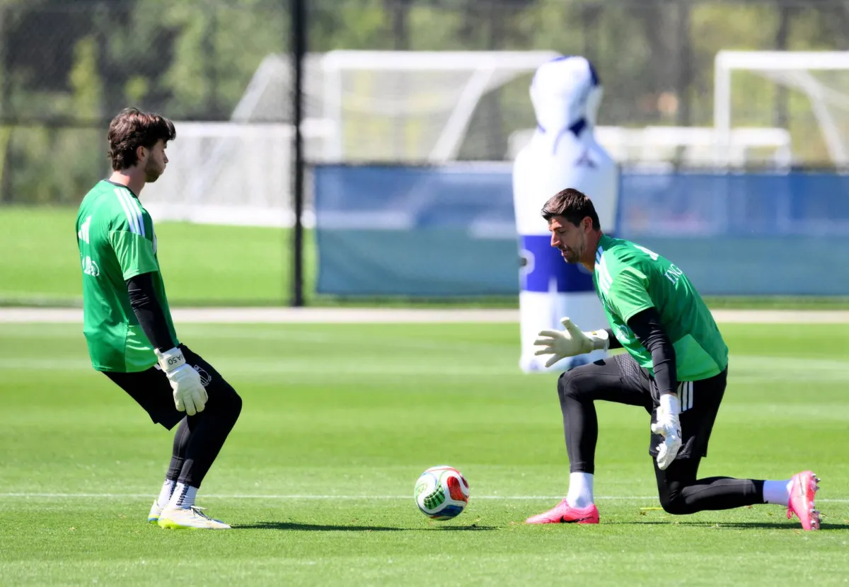 Belgium Keeper Courtois Thinking about Retiring from National Team after World Cup020 Belgium Keeper Courtois Thinking about Retiring from National Team after World Cup