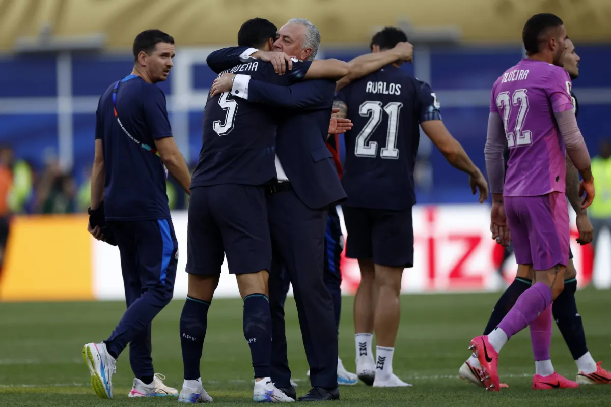 Coach: Paraguays Players Are Now Legends after Shootout Win over Germany020 Coach: Paraguays Players Are Now Legends after Shootout Win over Germany